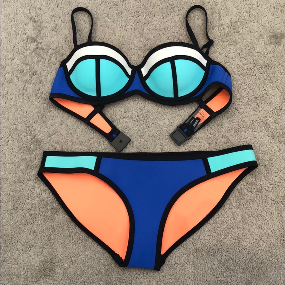 Triangl Colorblock Bikini size xs